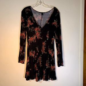 forever 21 black long sleeves thin flowy floral dress v-neck size large